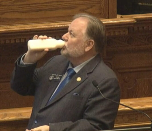 Georgia dairy farmers can sell unpasteurized milk starting next year