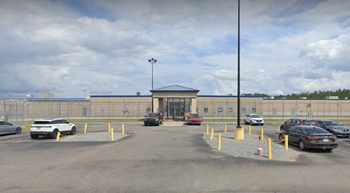 Georgia lawmakers debate immigration bill to protect sanctuary areas Folkston Detention Center in Folkston, Georgia. Front view of building.