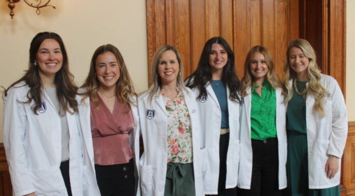 Augusta University nursing students push for right to administer anesthesia Augusta University nursing anesthetist students visiting the Georgia State Capitol (Zaire Breedlove/Fresh Take Georgia).
