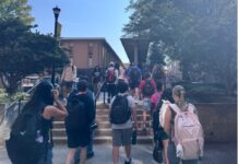 Growing pains disrupt KSU students Students leave class and crowd the sidewalks outside of an academic building on the KSU campus. (Photo/Sofia Cupertino)
